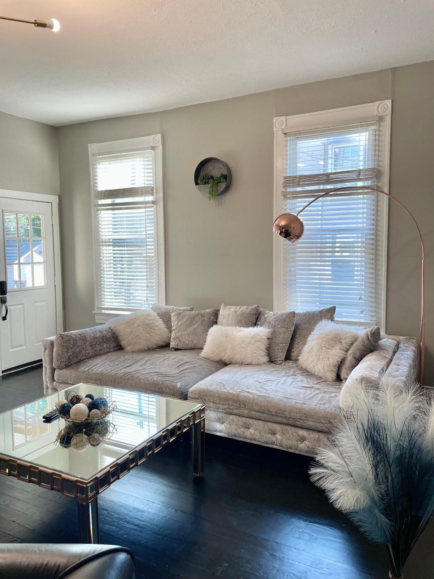 Cozy Apartment Louisville